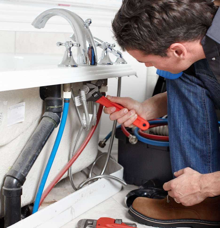 Hire Best Hemet Plumbers – Complete Guide 2022 – Calling a plumber can